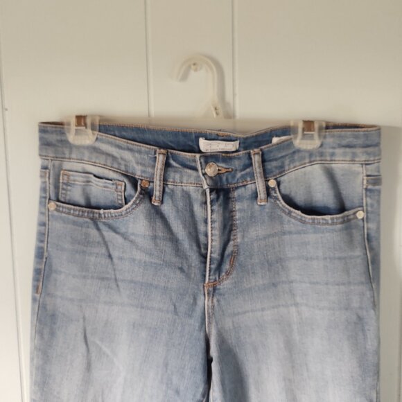 SOFÍA High-Rise Shark Bite Hem Jeans by Sofia Vergara - Picture 8 of 12